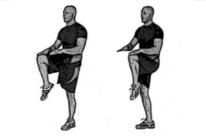 Ασκήσεις με αντιστάσεις στο σπίτι Τρέξιμο με τα γόνατα ψηλά μπροστά ή στο πλάι